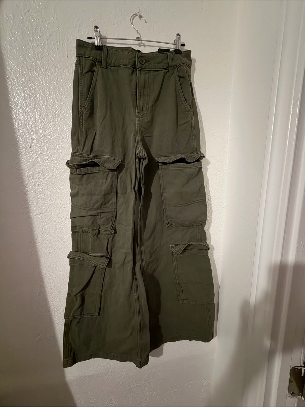 Women’s Olive Green Cargo Pants - Classic Utility Style